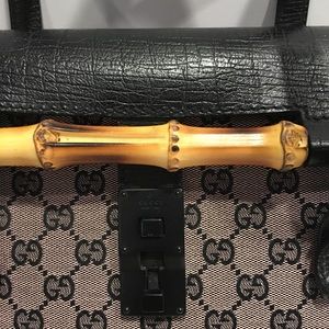 Gucci “Bullet Bag” Tom Ford Era